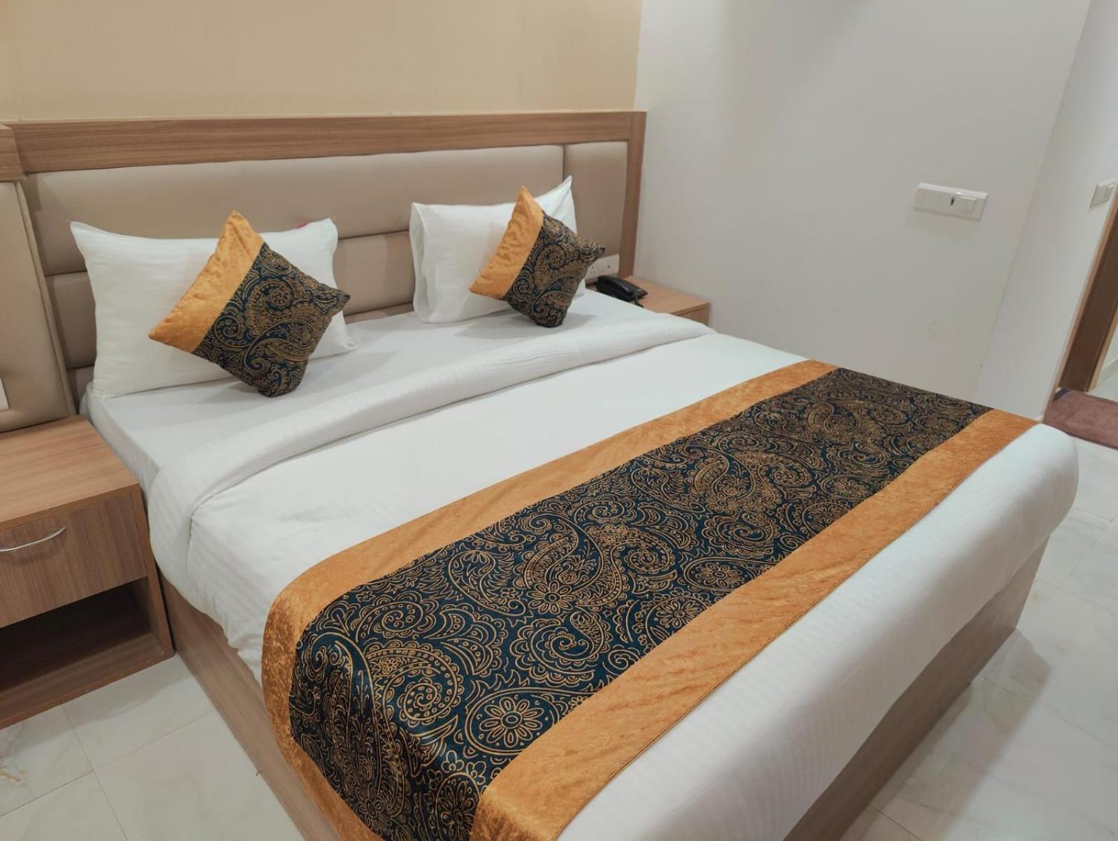 Decent Residency At Aerocity,delhi Airport 3* New Delhi