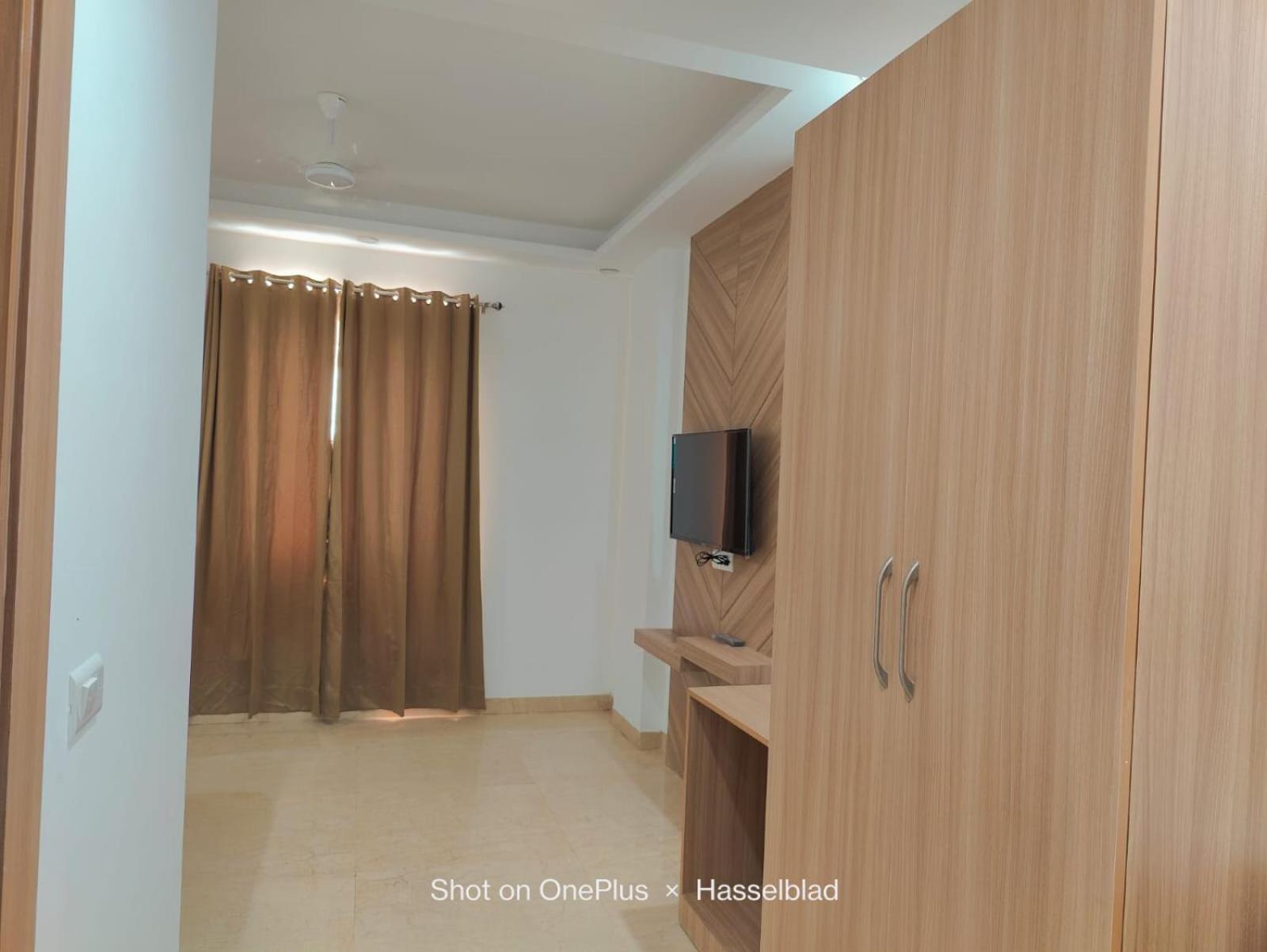 Decent Residency At Aerocity,delhi Airport Hotel 3*
